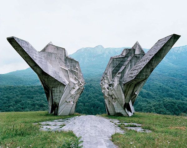 monumentos-alucinantes-fripozo-monte-sovieticos-abandonados-2